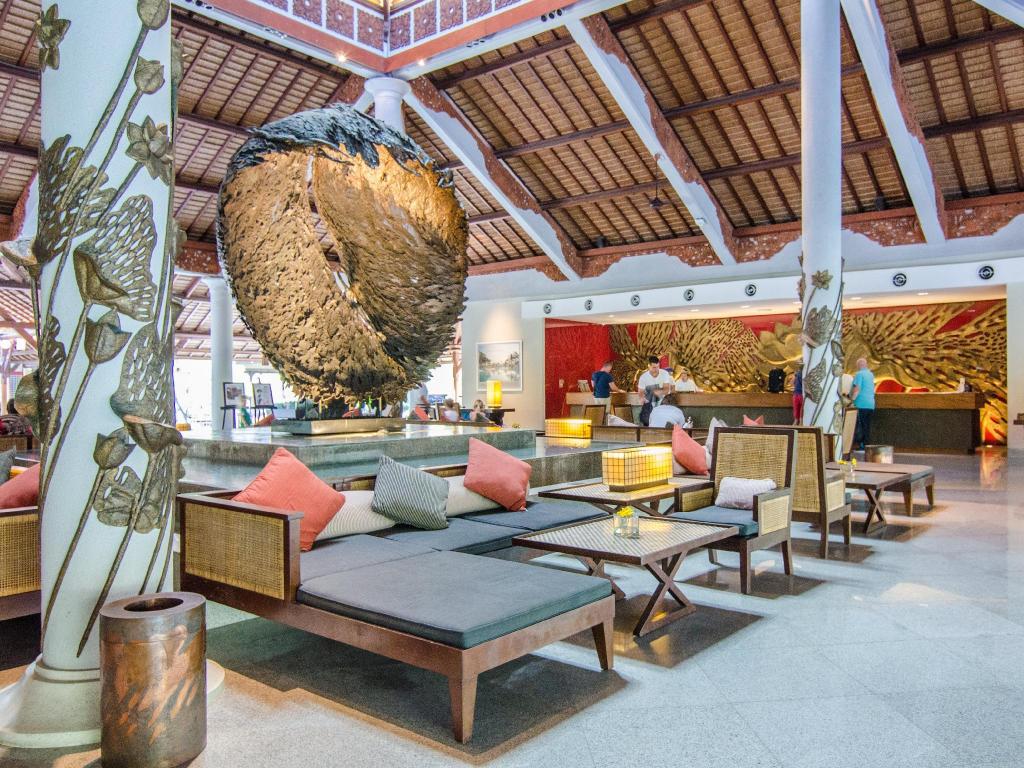 Legian, Bali: 5 Khách Sạn ‘Sống Ảo’ Đẹp Mê Ly Cho Gen Z