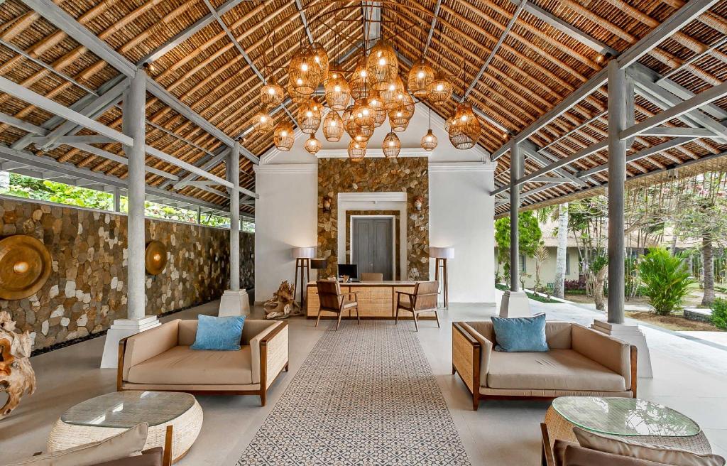 Candidasa, Bali: 6 Khách Sạn ‘Chất Lừ’ Cho Kỳ Nghỉ Mơ Ước